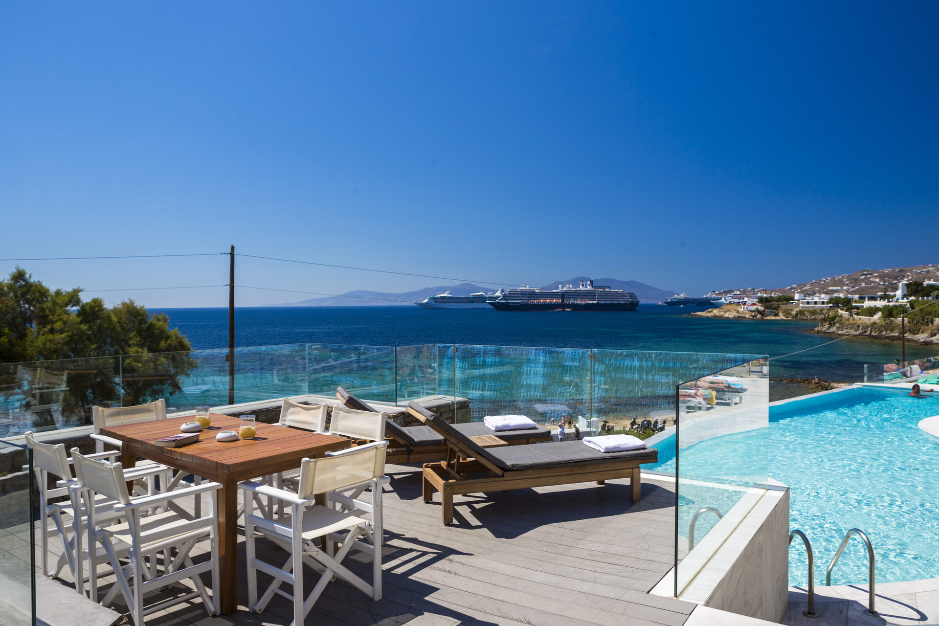 Pool panoramic view